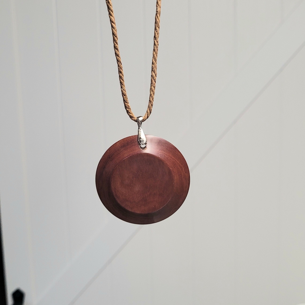 Elegant Brown Wooden Handcrafted Pendant Necklace NWOT